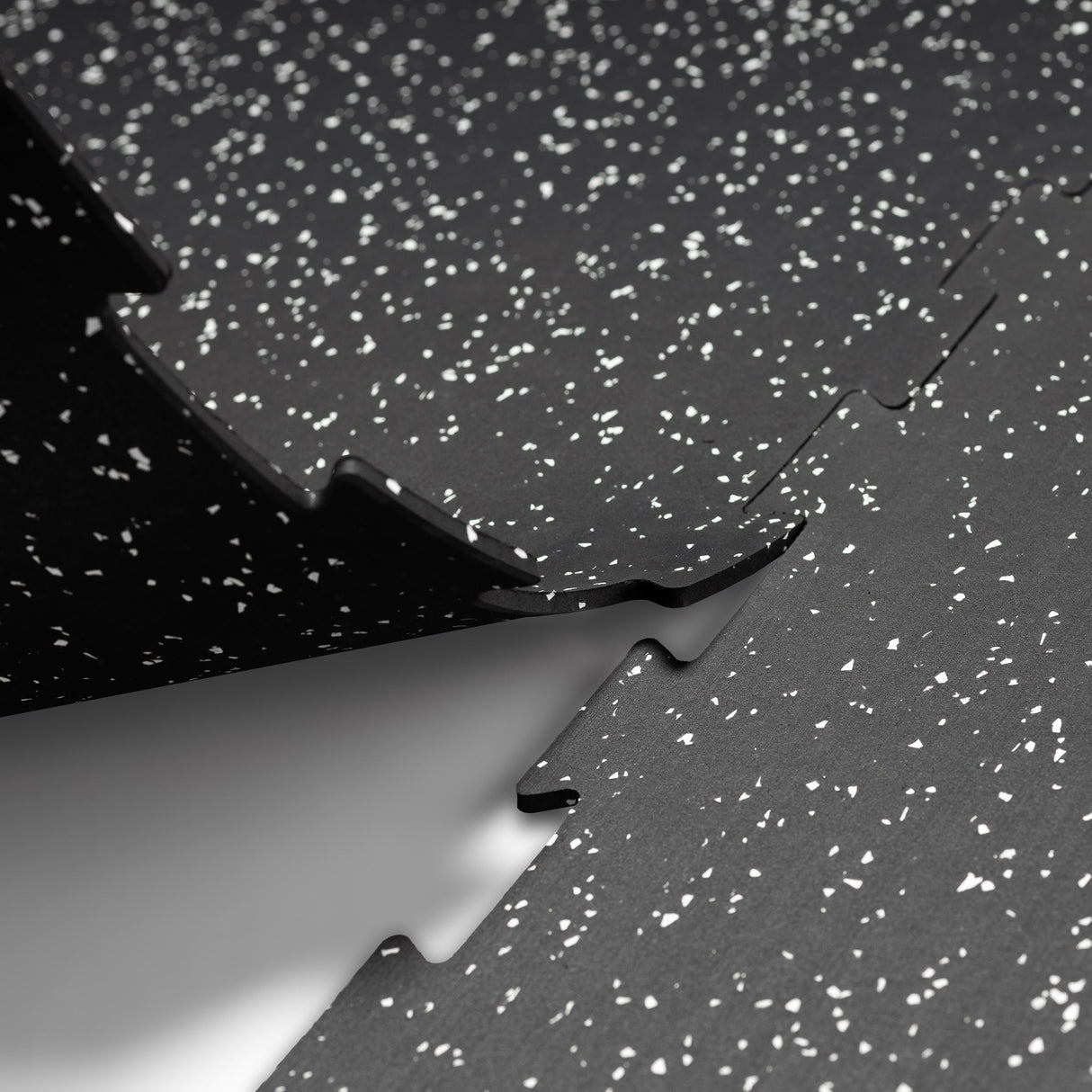 Piso de Gimnasio Interlock EPDM Negro/Gris 6 mm IRONSIDE