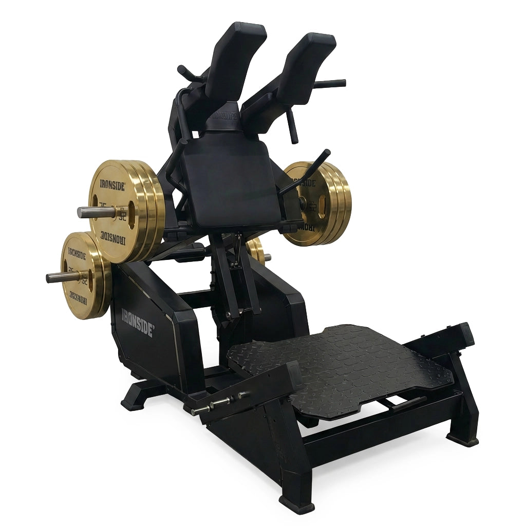 V-Squat plate loaded de alta estabilidad para activar cuádriceps y glúteo con menor impacto articular. Diseño comercial, trayectoria guiada y capacidad de 120kg